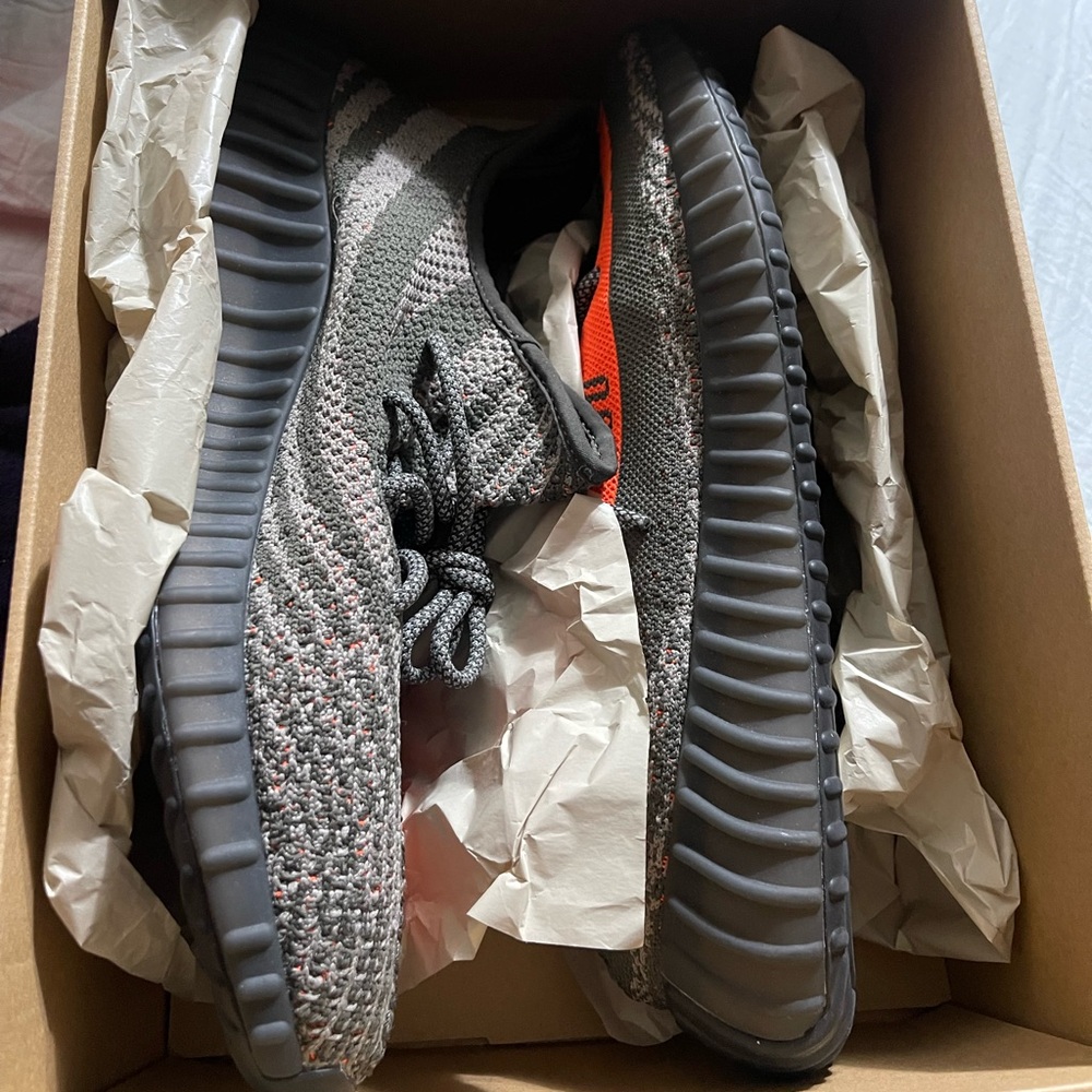 Yeezy 350 V2